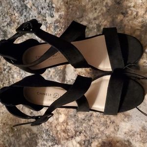 NWOT Chinese Laundry Foxie Heeled Sandal